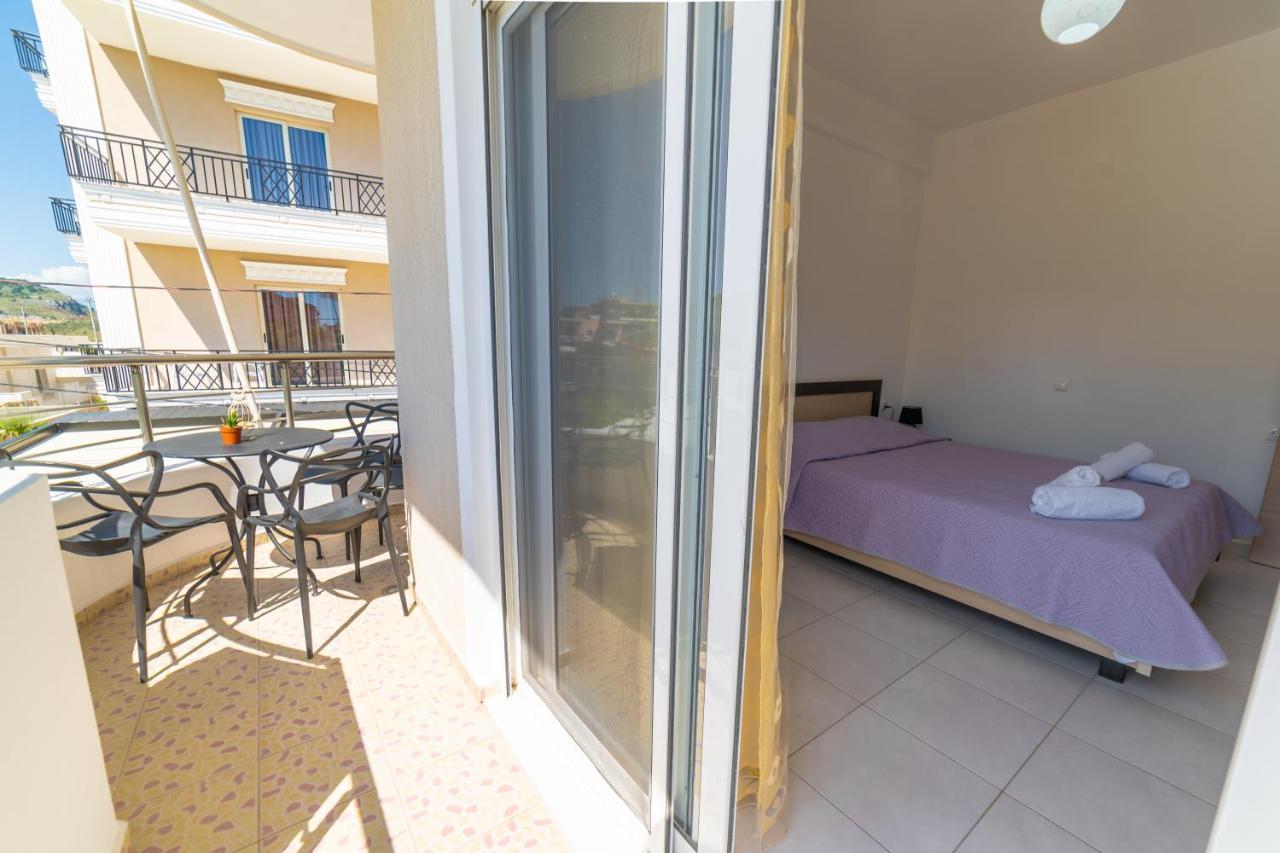 Dajana Apartments Ксамил Екстериор снимка