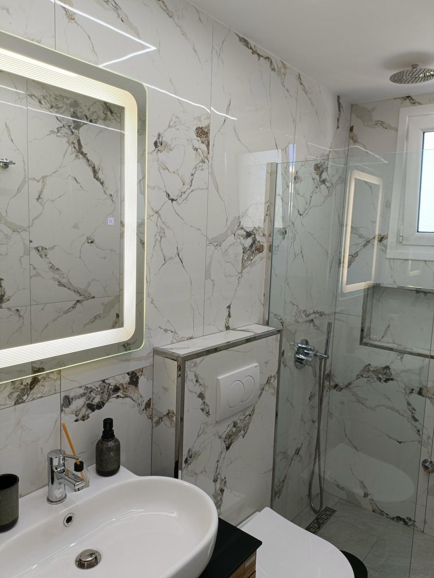 Dajana Apartments Ксамил Екстериор снимка