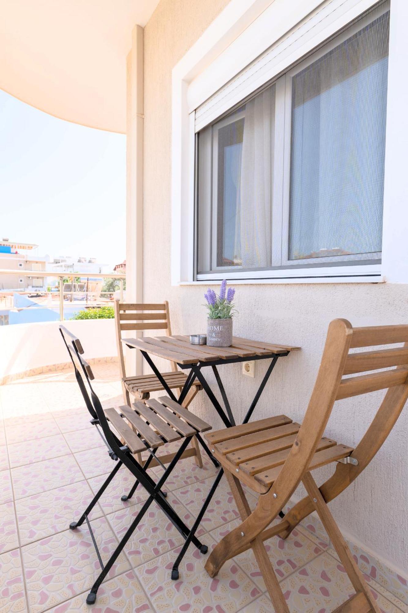 Dajana Apartments Ксамил Екстериор снимка