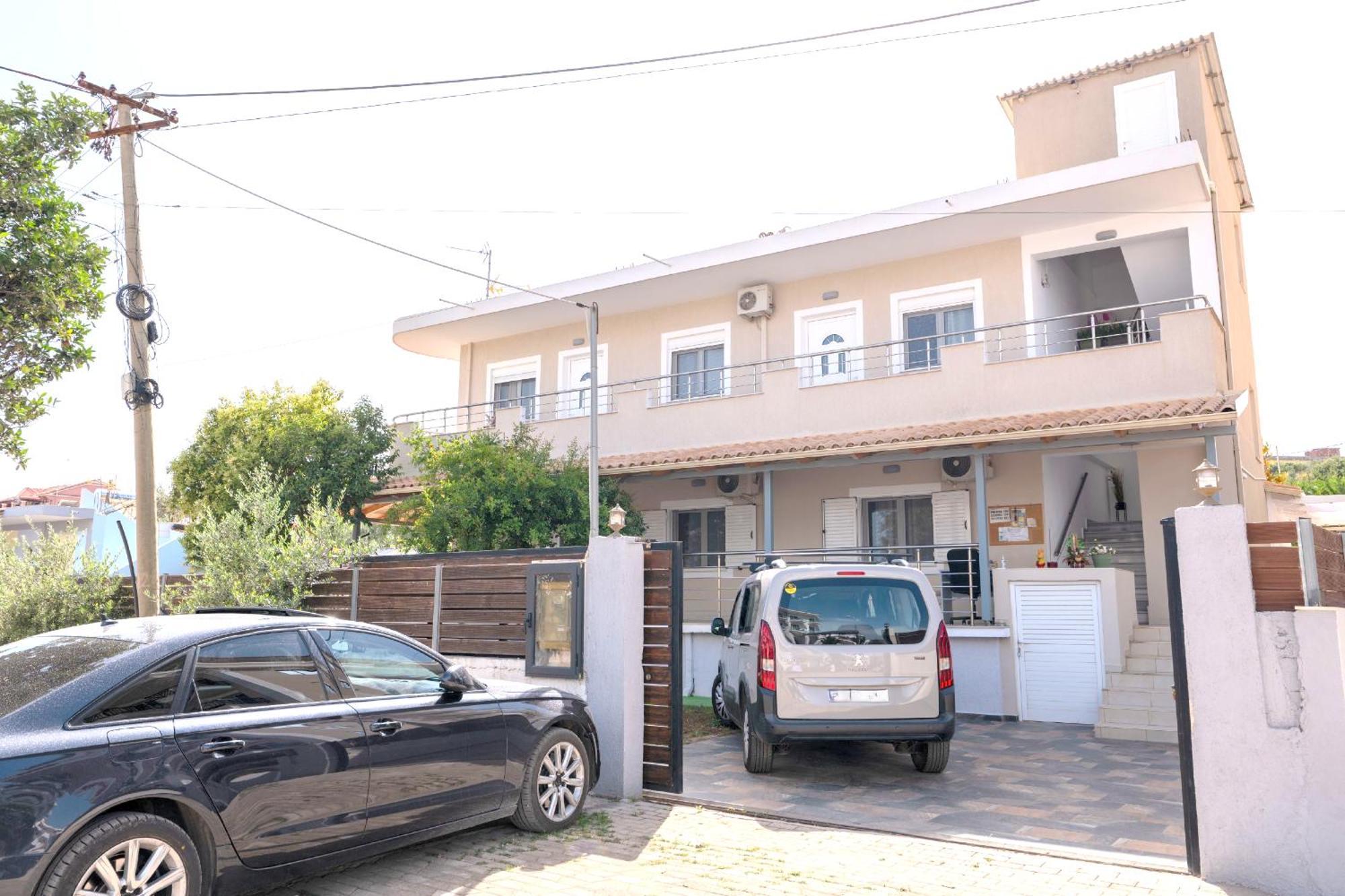 Dajana Apartments Ксамил Екстериор снимка