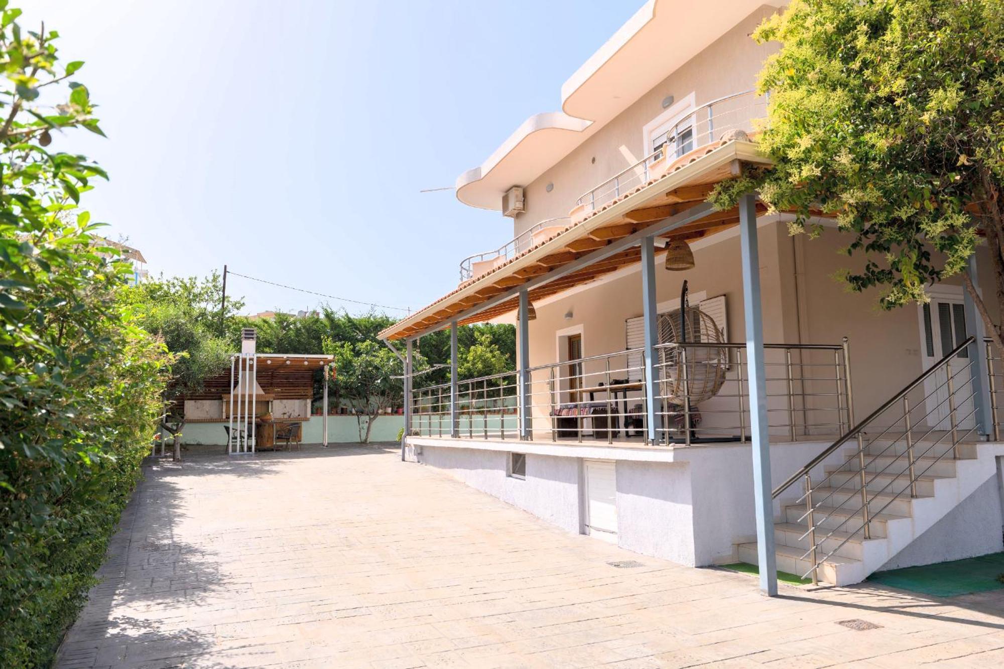 Dajana Apartments Ксамил Екстериор снимка