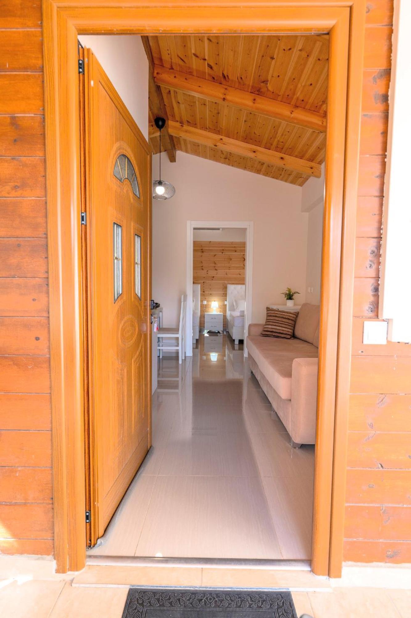 Dajana Apartments Ксамил Екстериор снимка