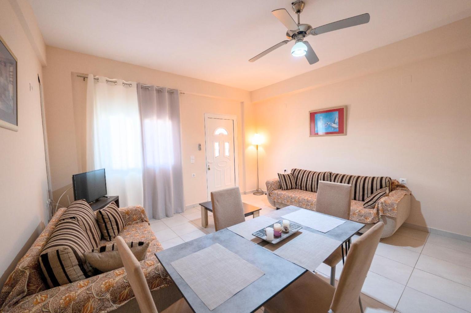 Dajana Apartments Ксамил Екстериор снимка