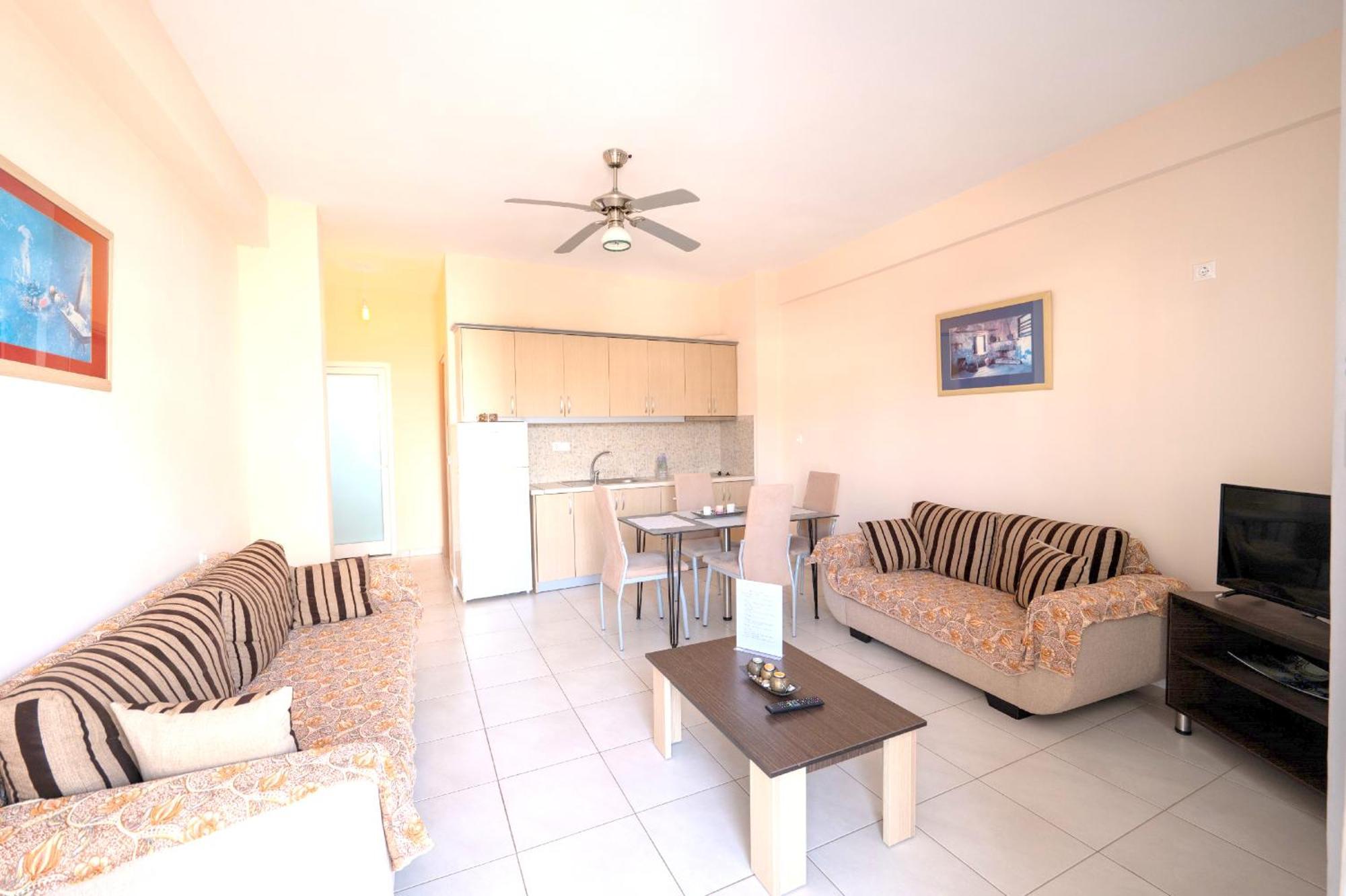 Dajana Apartments Ксамил Екстериор снимка